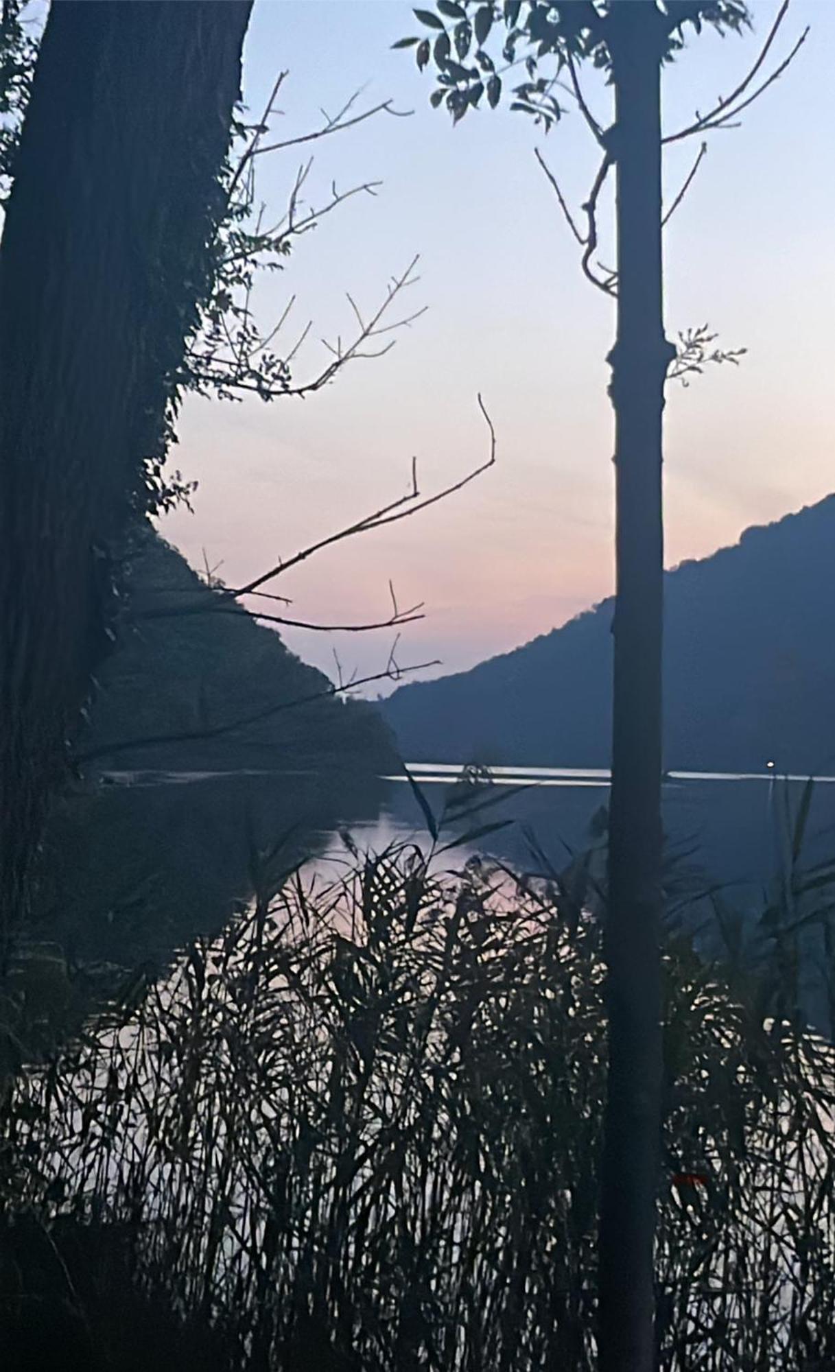 Laghi Di Como Appartamento Di Licinia E Mario Asso Esterno foto